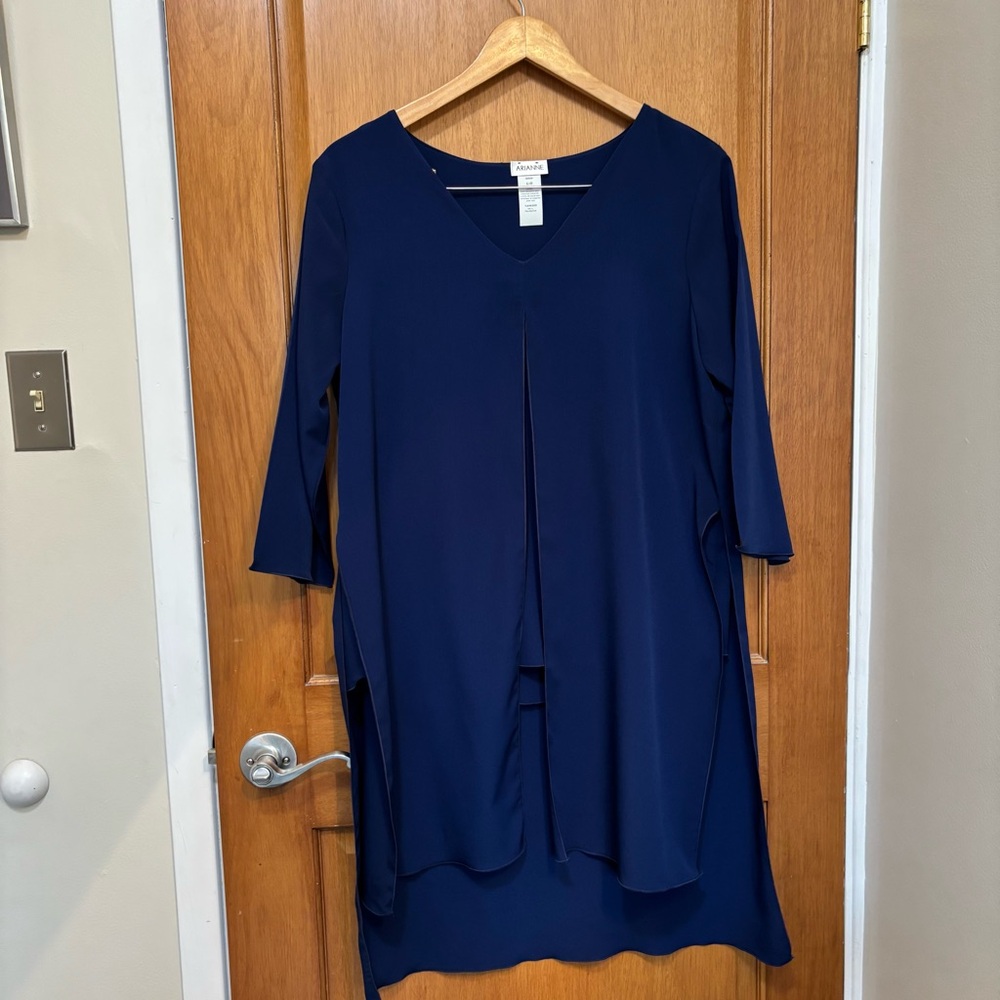 Navy Blue V-Neck Tunic Style Top
